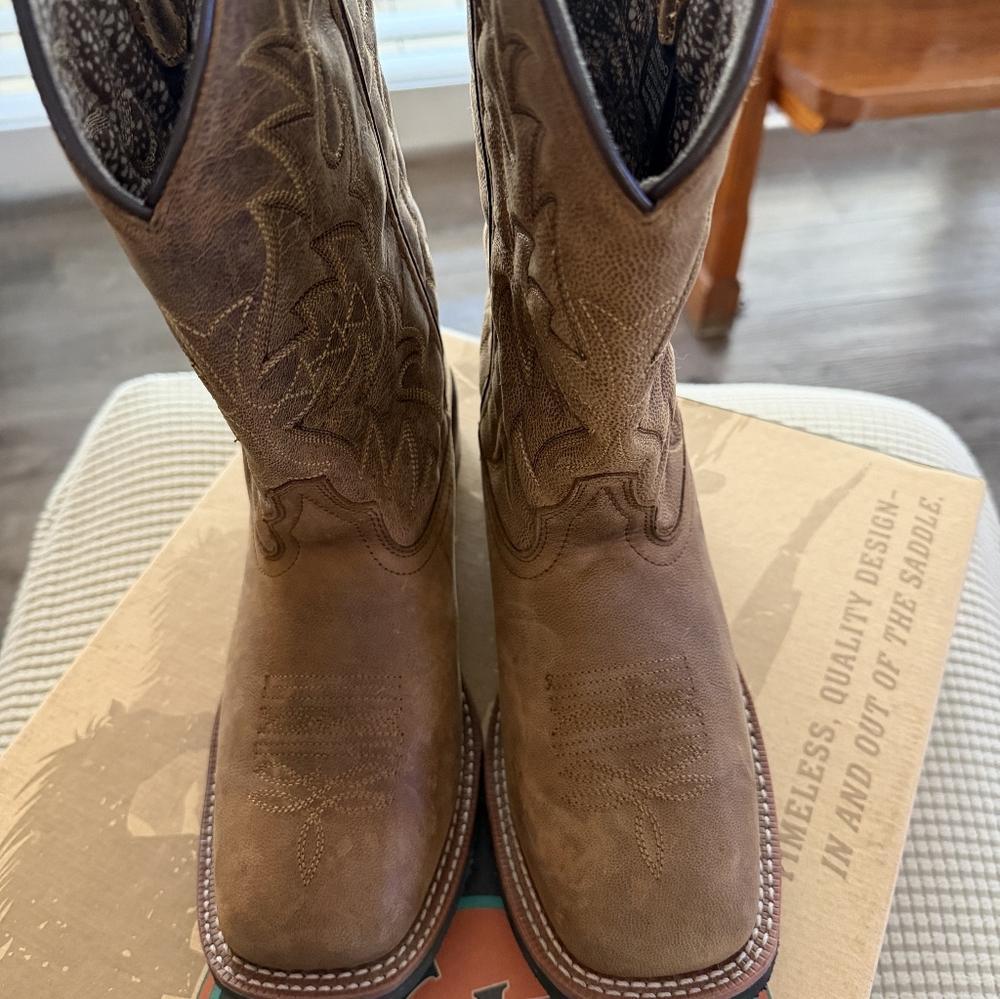 Ladies Laredo Cowboy Boots - Brown